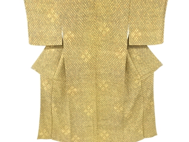 リサイクル　縮緬地　斜め格子に抽象模様小紋着物